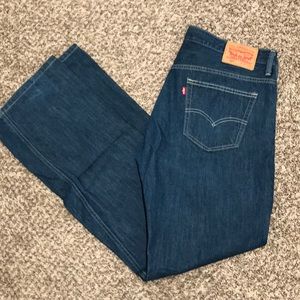 Levi Jeans - Straight Loose Fit - 36/36 - EUC!!